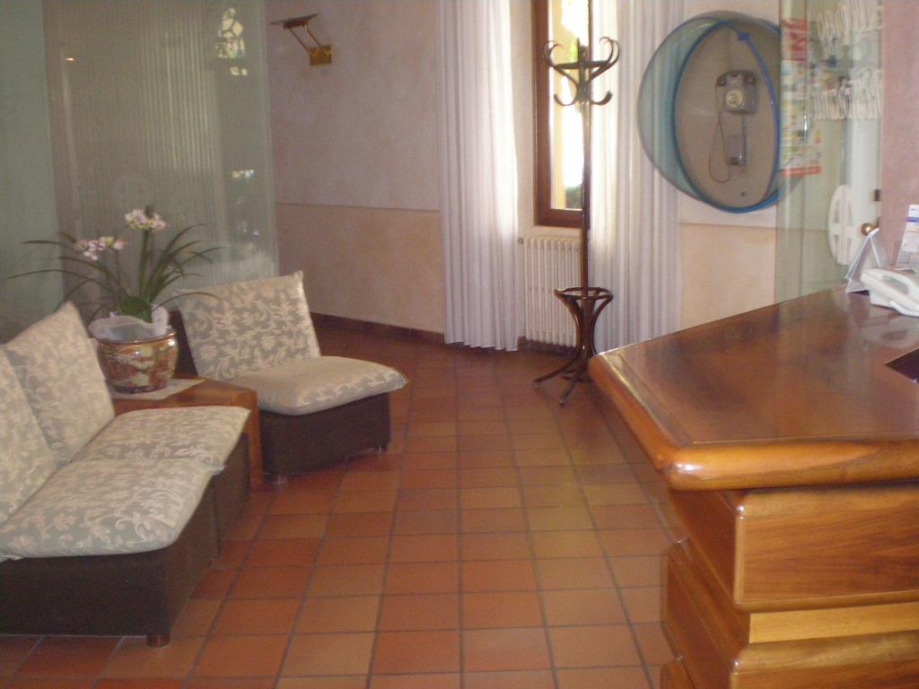 Albergo Ristorante Aquila Sulzano Oda fotoğraf